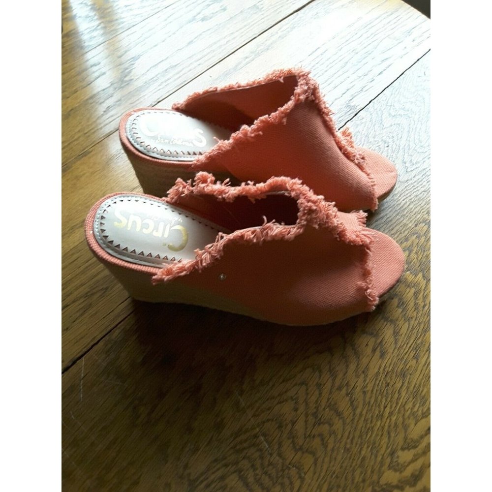 Circus  Canvas Mules clogs slides  sandals 9 Med